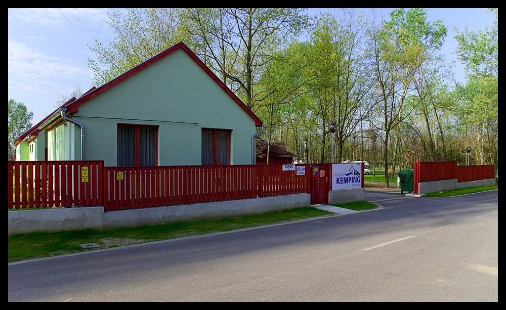 Sarkany Apartman, Sarkany Wellness Es Gyogyfuerdo Nyirbator Exterior photo